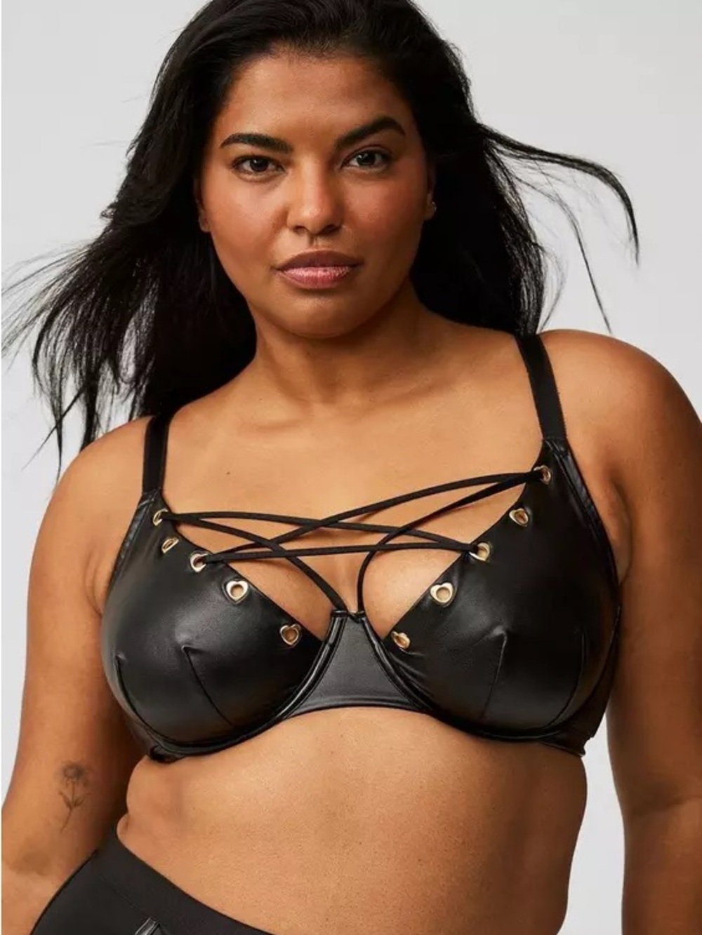 Torrid Grommet Pleather Underwire Bra in Rich Black Size 1X NEW